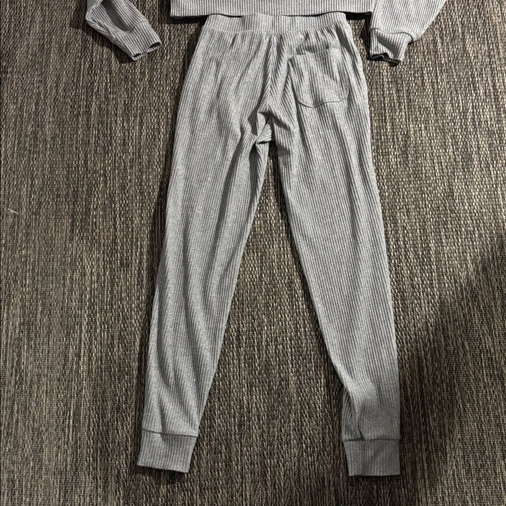 Alo yoga muse set grey - Picture 6 of 7